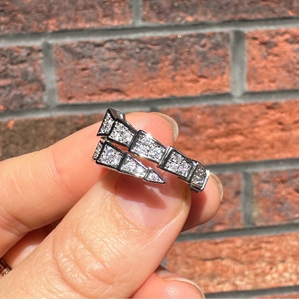 Serpenti Viper Silver Snake Crystal Ring - Picture 16 of 16